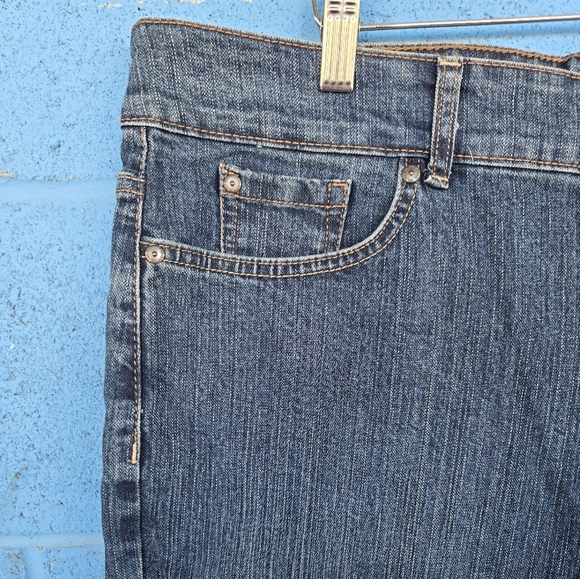 Nine West Marianna Straight LegStretch Jeans - Dark Wash - Size 18/33 - Picture 3 of 10